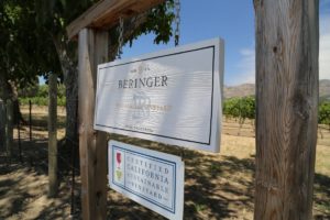 Beringer-Vineyard-Sign-Yountville