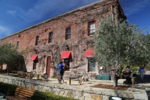 Napa-Style-Chiarello-Vineyards (2)